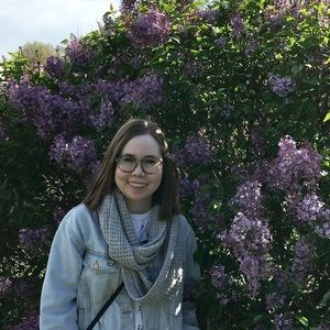 Meet your Posher, Nicole